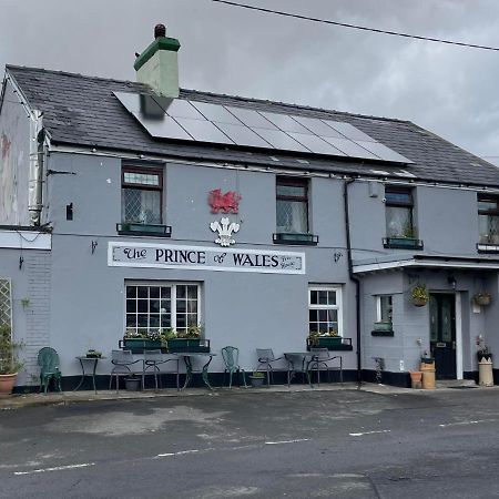 Prince Of Wales Inn Rhymney Εξωτερικό φωτογραφία