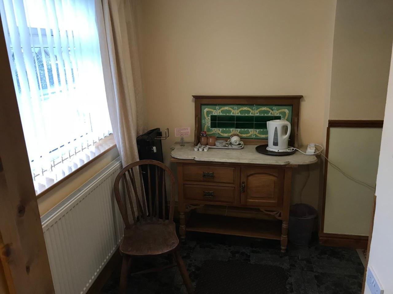 Prince Of Wales Inn Rhymney Εξωτερικό φωτογραφία