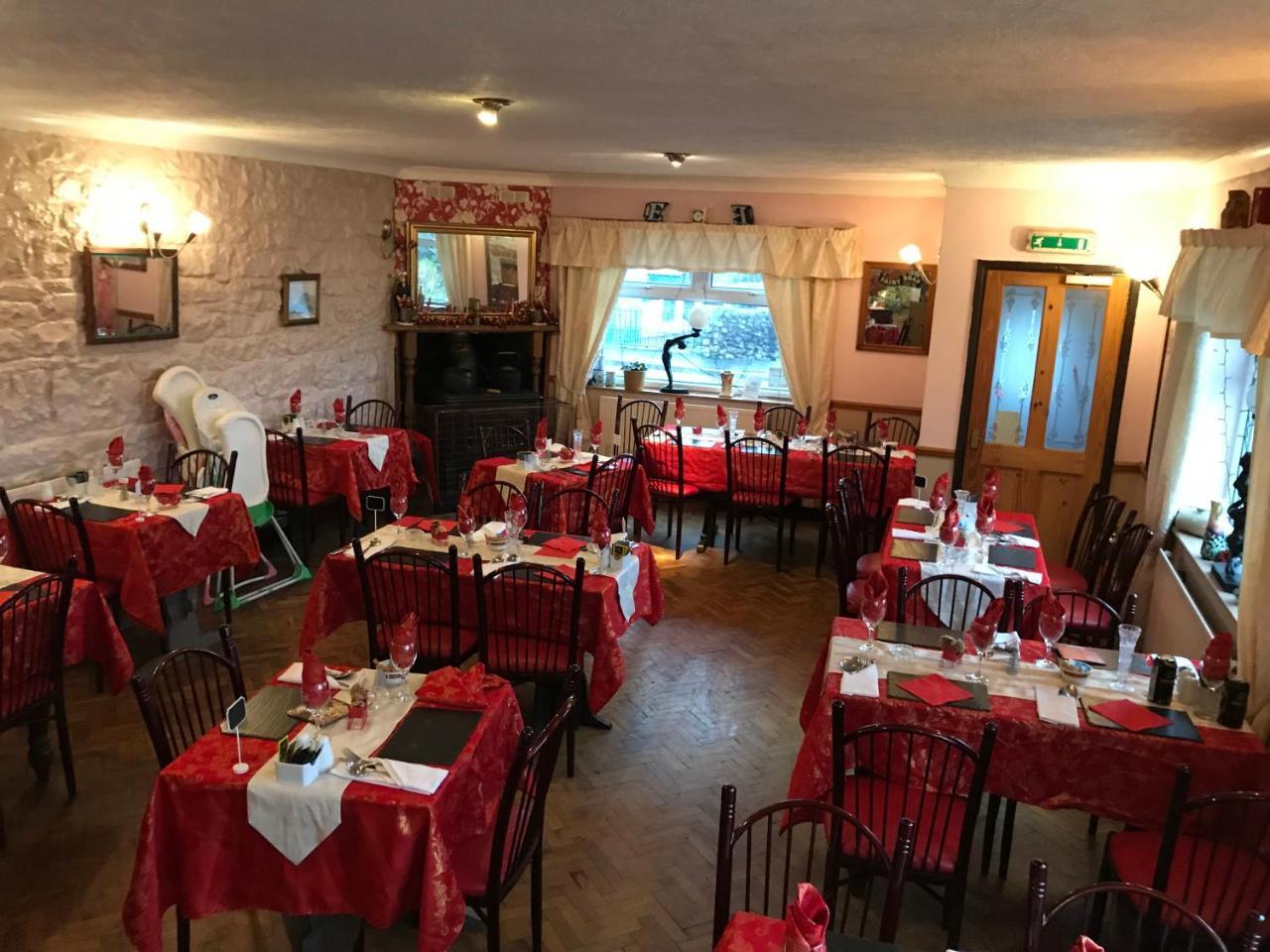 Prince Of Wales Inn Rhymney Εξωτερικό φωτογραφία